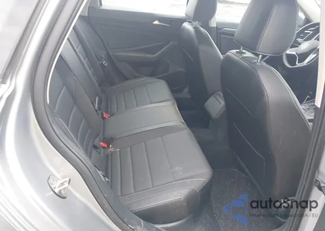 2022 Volkswagen Jetta 1.5T Se z USA, uszkodzony, nr VIN 3VW7M7BU3NM026296